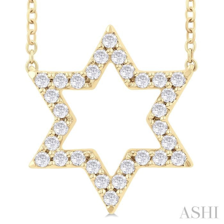 1/4 Ctw Star of David Round Cut Diamond Fashion Pendant With Chain in 14K Yellow Gold