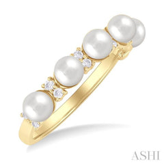 4 MM Round Shape Cultured Pearl and 1/6 Ctw Round Cut Diamond Semi-Precious Fashion Ring in 10K Yellow Gold