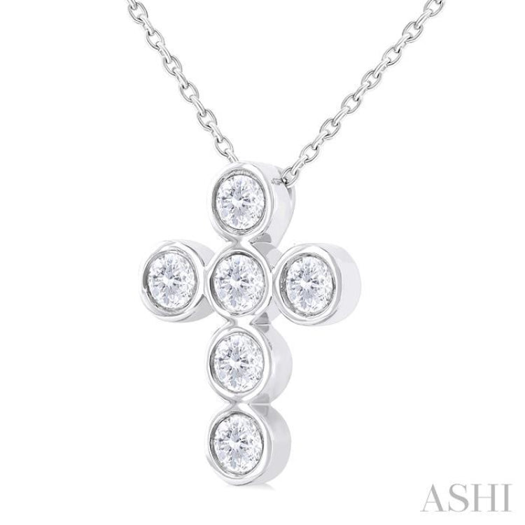 1/2 Ctw Round Cut Diamond 6-Stone Bezel Set Cross Pendant With Chain in 14K White Gold