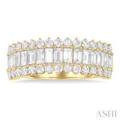 1 1/2 Ctw Wide Baguette and Round Cut Diamond Fashion Band in 14K Yellow Gold