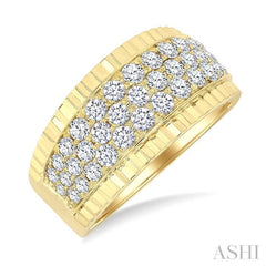 1 1/6 Ctw Triple Row Round Cut Diamond Fashion Wide Band in 14K Yellow Gold