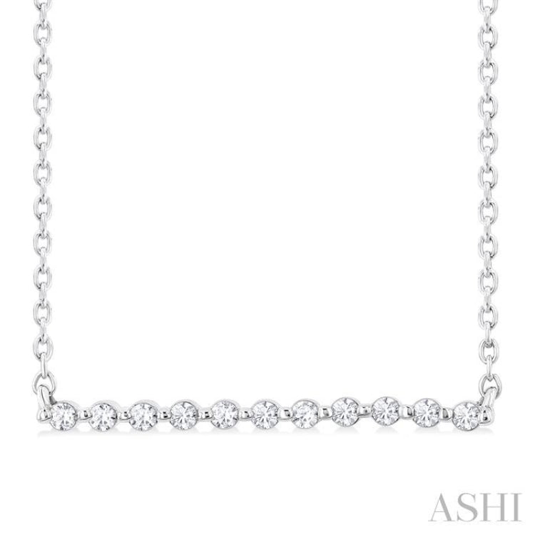 1/10 Ctw Petite Bar Round Cut Diamond Pendant With Chain in Sterling Silver