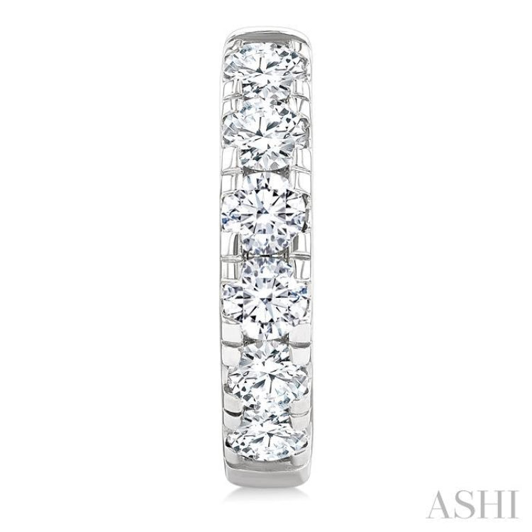 1 1/2 Ctw Round Cut Diamond Hoop Earrings in 14K White Gold