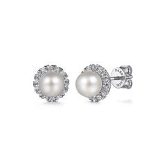 Pearl Earring