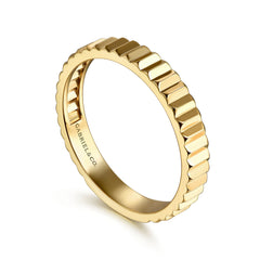 GOLD RING